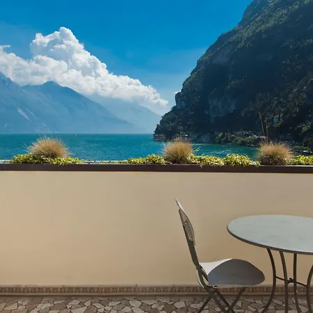 Bellavista Lakefront & Hotel Riva del Garda
