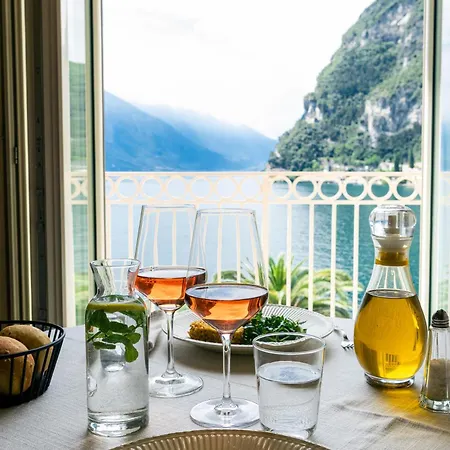 Hotel Bellavista Lakefront & 3*